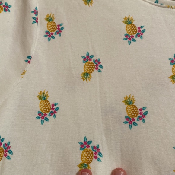 NWT. Croft and Barrow pineapple t-shirt. Size L. - Picture 2 of 4